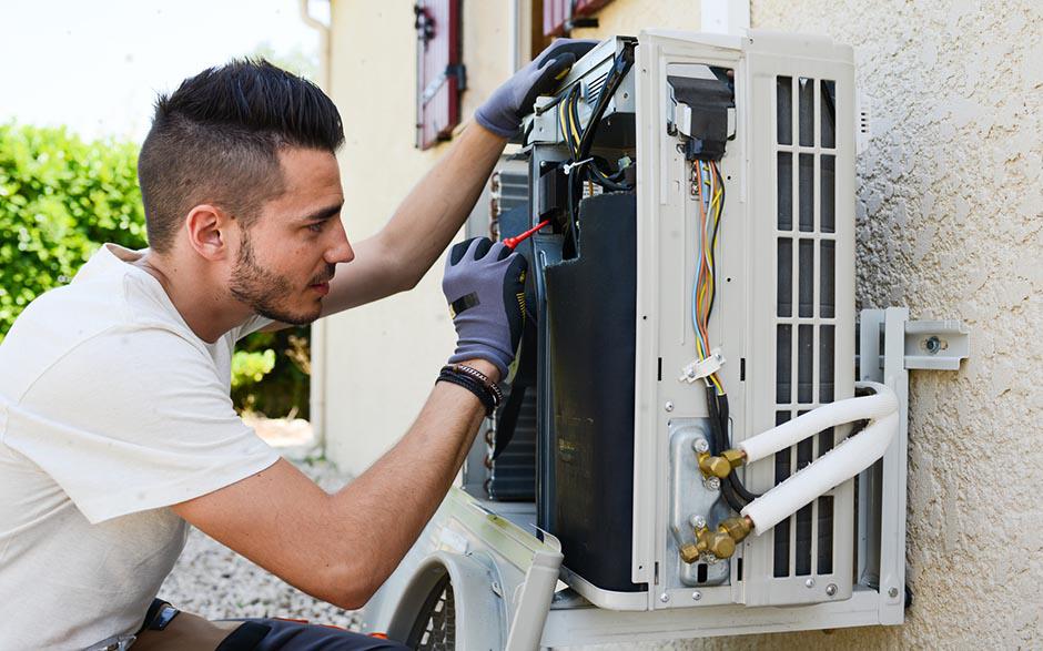 recherche travail électricien bâtiment Lisses